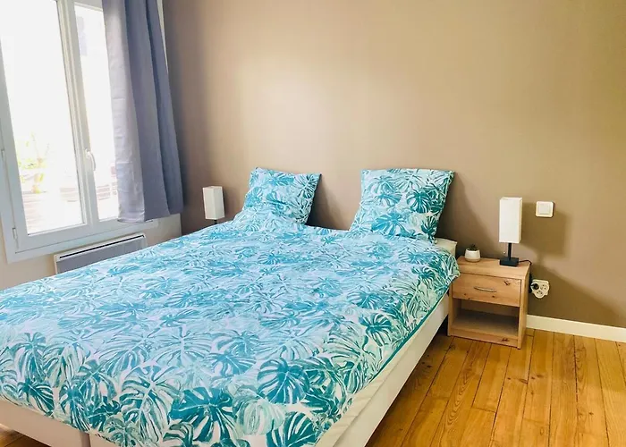 Cozy And Quiet House Close To Center