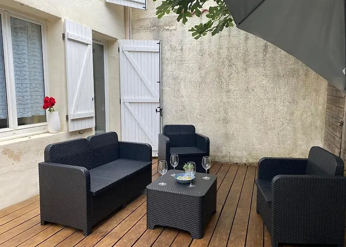 Cozy And Quiet House Close To Center Feriehus *